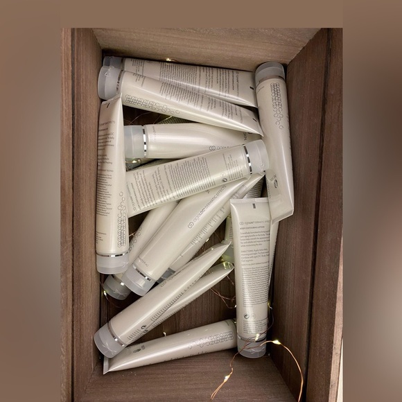 3 TUBES! AgeLOC Dermatic Effects Nuskin - Picture 13 of 16